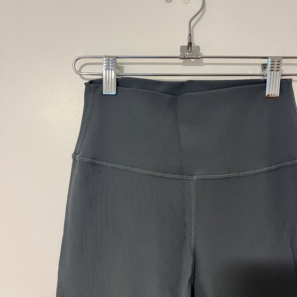 NWOT ALL FENIX Anita Ribbed Core 7/8 Performance Legging sz S in Grey - Picture 4 of 8